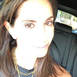 Meet your Posher, Liz